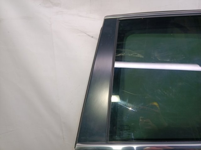 Накладка задньої двері, лівої, вертикальна 68102577AC CHRYSLER