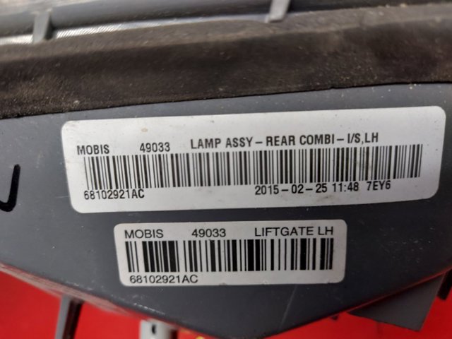Ліхтар задній лівий, внутрішній 68102921AC CHRYSLER