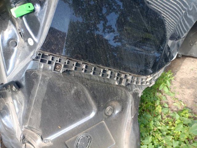 Направляюча заднього бампера, права 71593TZ5A00 HONDA
