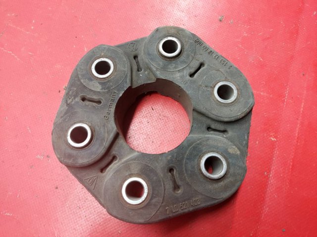 Гумова пружна муфта кардана передня 7L0521403 PORSCHE