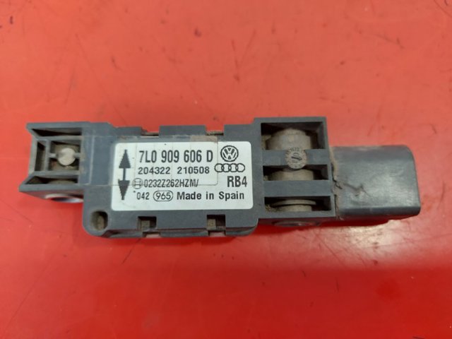 Датчик подушки безпеки 7L0909606D PORSCHE