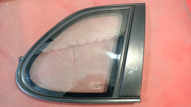 Стукло багажника, праве 7L5845298 PORSCHE