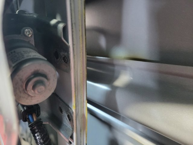 Склопідйомник передньої правої двері 807206RA0A NISSAN