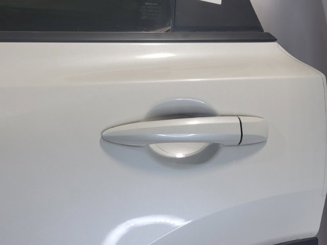 Ручка правих дверей зовнішня 826406RA0A NISSAN