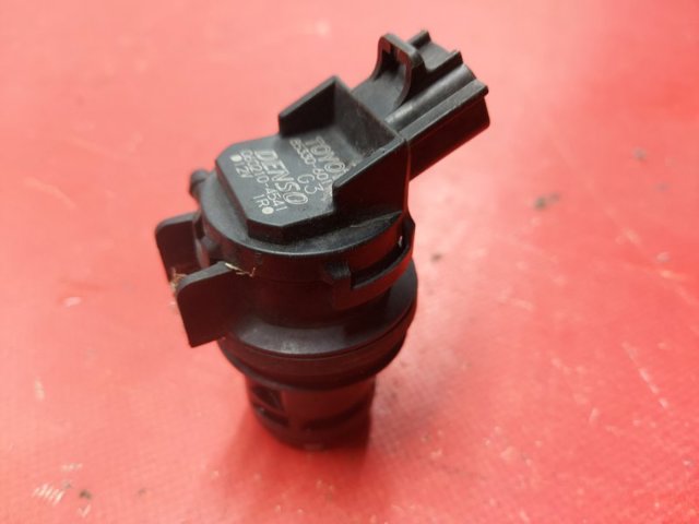 Насос електроомивача 8533060190 TOYOTA