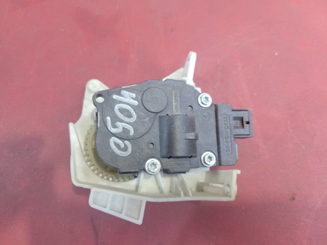 Мотор заслінки печі 8K0820511C VAG