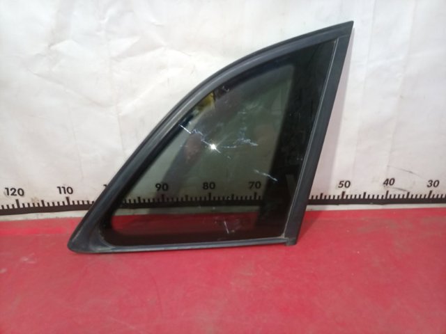 Стукло багажника, праве 8R0845300G VAG