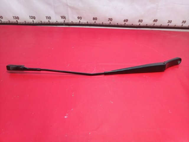 Повідок склоочисника 8R1955408B VAG
