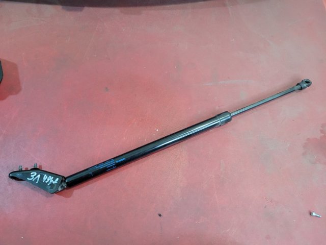 Амортизатор ляди 904516RR0B NISSAN