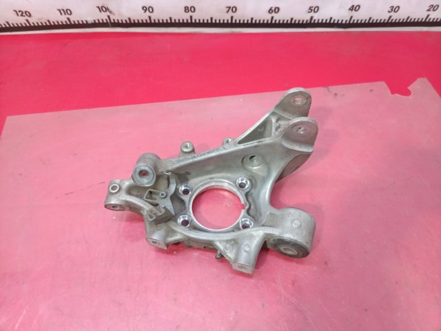 Цапфа поворотного кулака 95833161201 PORSCHE