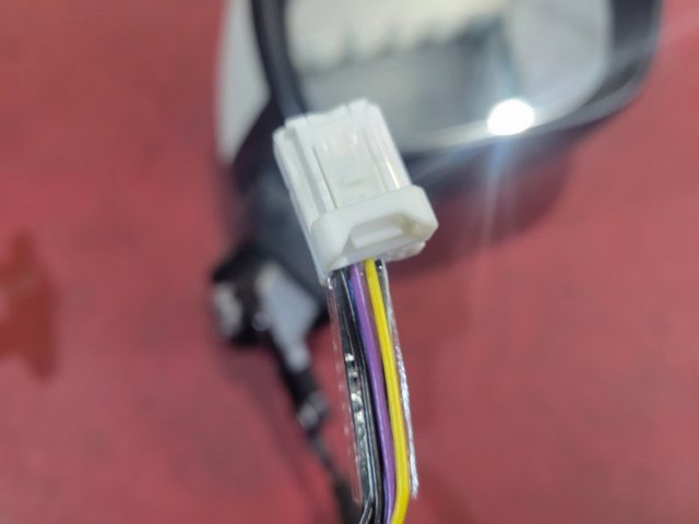 Праве дзеркало заднього виду 963016RF0A NISSAN