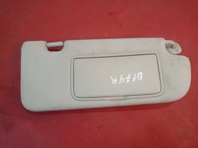 Козирок 964004HB0A NISSAN