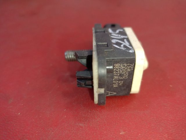 Датчик Ейрбег передній 98237AL01A SUBARU