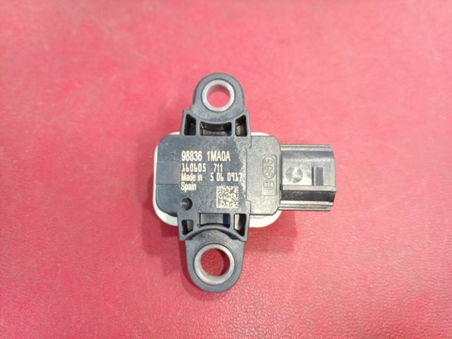 Датчик подушки безпеки 988361MA0A NISSAN