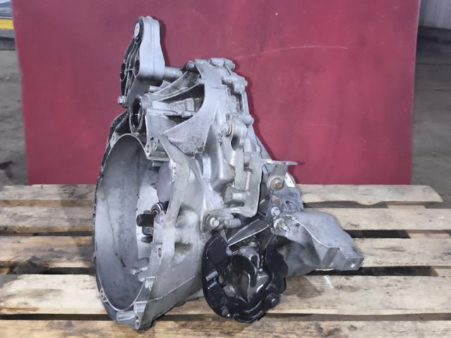 Ручна коробка передач AV6R7002KF FORD