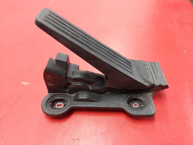 Педаль акселератора BCKA41600A MAZDA
