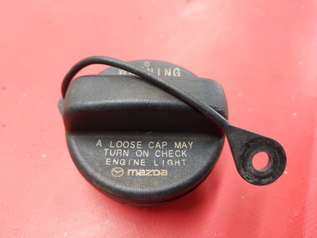 Кришка бензобаку BCKA42250 MAZDA
