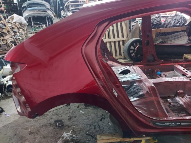 Бічна частина задні праві BCYN70410A MAZDA