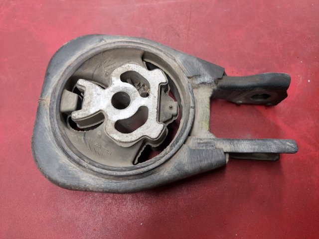 Задня подушка двигуна BEET39040B MAZDA