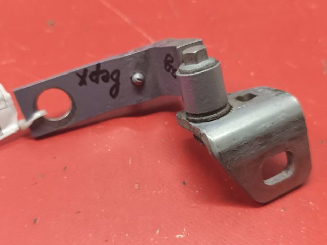 Петля передніх дверей права CP9Z5422800A FORD