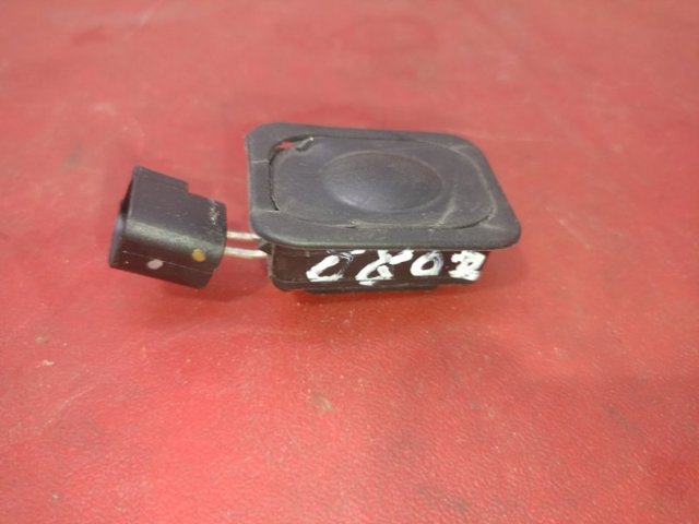Кнопка приводу замка задньої 3/5 двері (ляди) GB5Z9C888B FORD