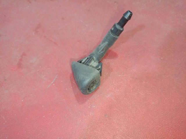 Омивач скла дверей задка KB7W67510 MAZDA