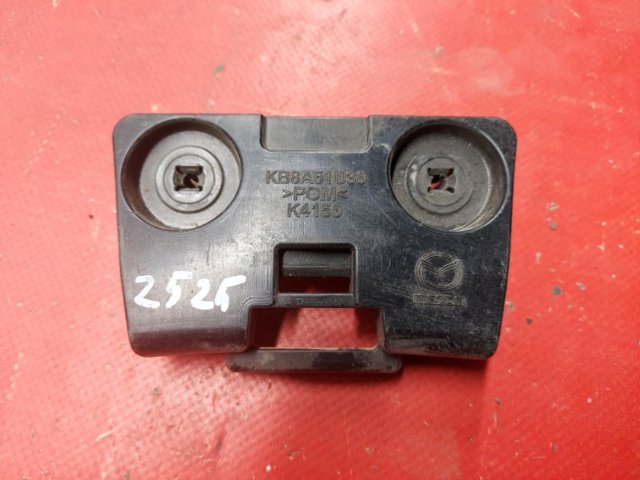 Кронштейн крила заднього KB8A51U30 MAZDA