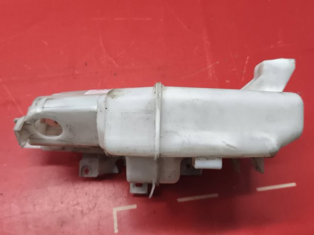 Бачок омивайки KD3567480 MAZDA