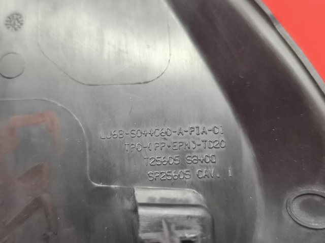 Кришка бічна панелі "торпедо", права LJ6BS044C60A FORD