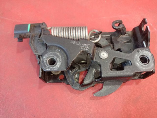 Запор капота (замок і привід замка капота) LJ8Z16700A FORD
