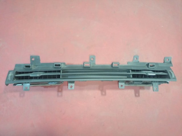 Решітка повітропровода права LJ8Z19893AG FORD