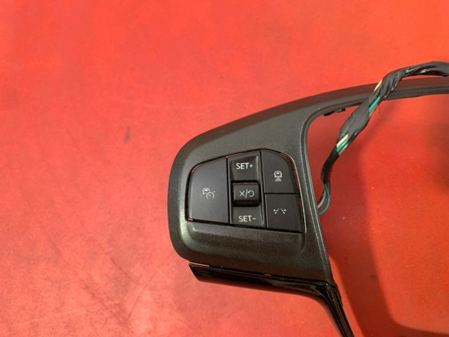 Блок кнопкових перемикачів рульового колеса LJ8Z9C888C FORD
