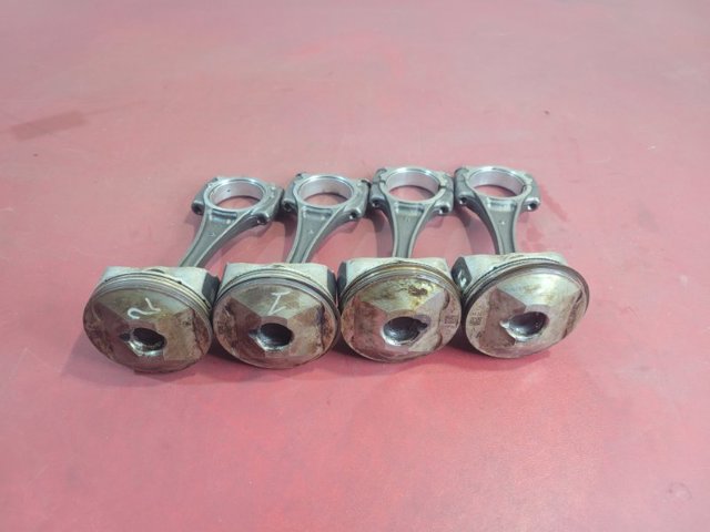 Шатун поршня ДВЗ PE0111210C MAZDA
