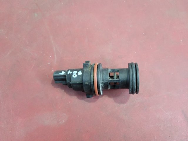 Клапан абсорбера паливних парів PE011873X MAZDA