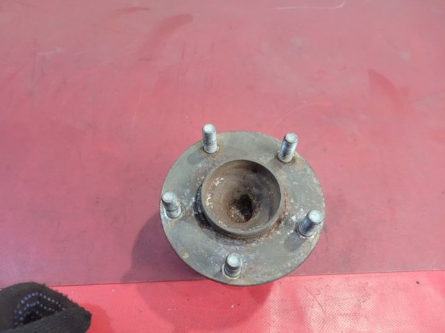 Маточина заднього колеса TK482615X MAZDA
