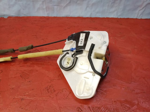 Замок дверей водія TK4859310 MAZDA