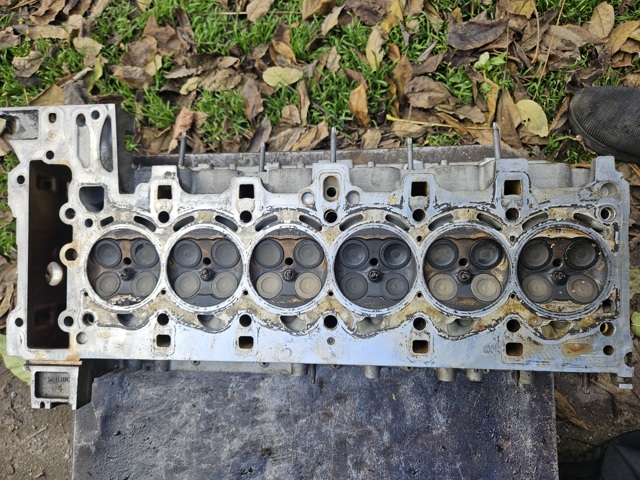 Головка блоку циліндрів 11127588249 BMW