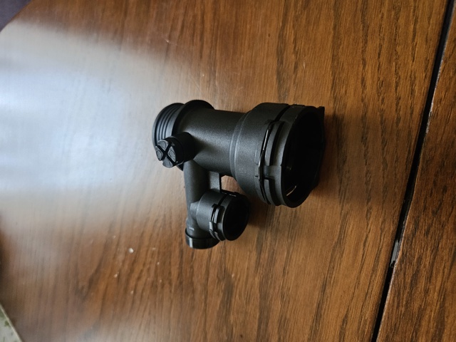 Патрубок системи охолодження 11532247307 BMW