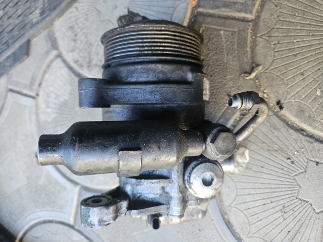 Насос рульового механізму 32416787355 BMW
