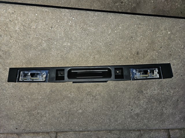 Ручка дверей багажника, зовнішня 51137170676 BMW