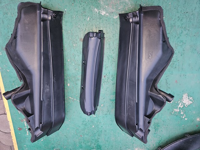 Мотовідсік передка 51717169421 BMW