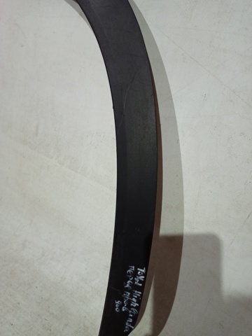 Молдинг передньої арки колеса, правий 750850E040 TOYOTA