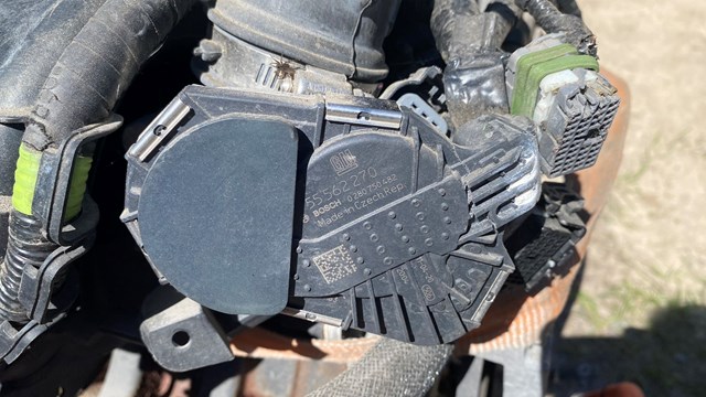 Блок дросельної заслінки 55562270 GM