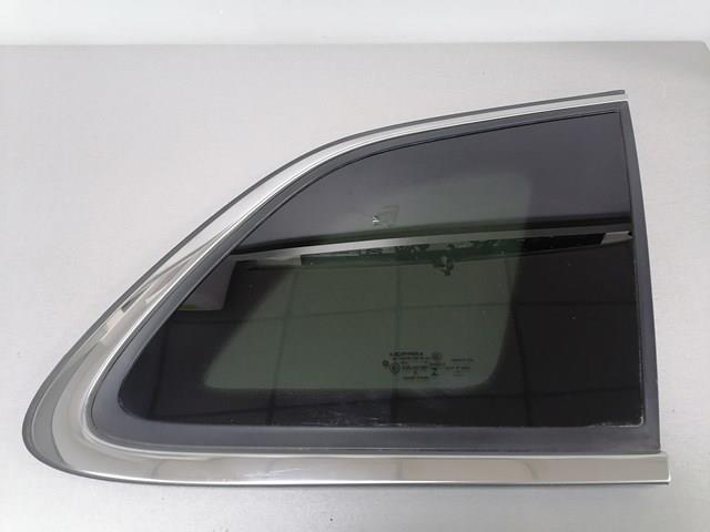 Скло кузова/багажного відсіку, праве 68224804AA CHRYSLER