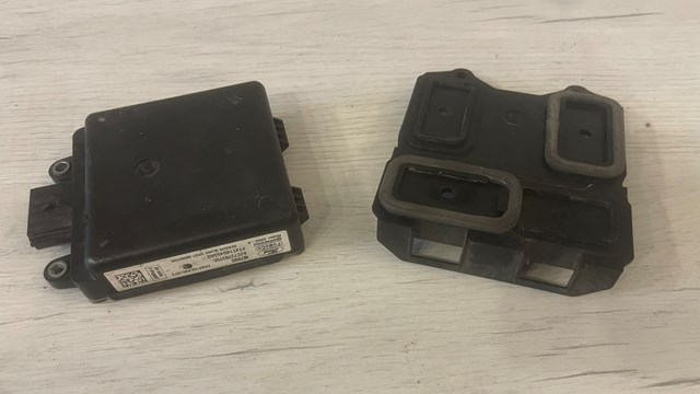 Датчик контролю мертвої зони, задній EM2Z14C689A FORD