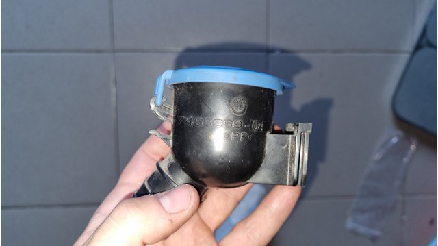 Горловина бачка омивача 7453969 BMW