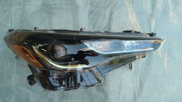 Основна фара - вставка 811100A230 TOYOTA
