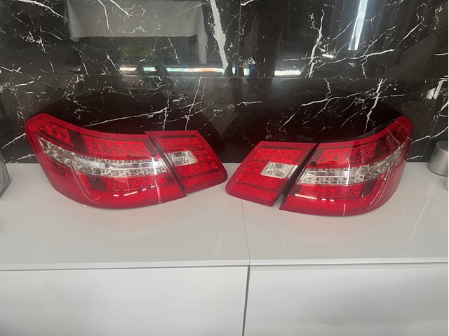Стоп задній A2129066901 MERCEDES