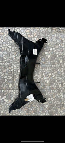 Підрамник передньої підвіски MR510285 MITSUBISHI