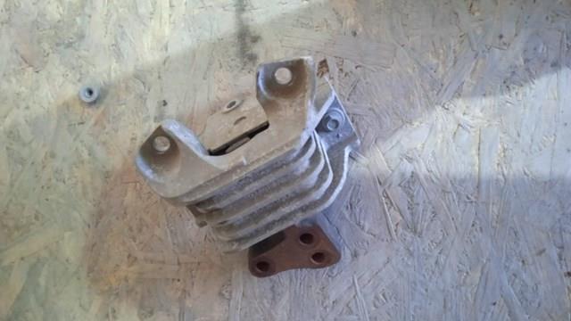 Права подушка двигуна 5147129AD CHRYSLER